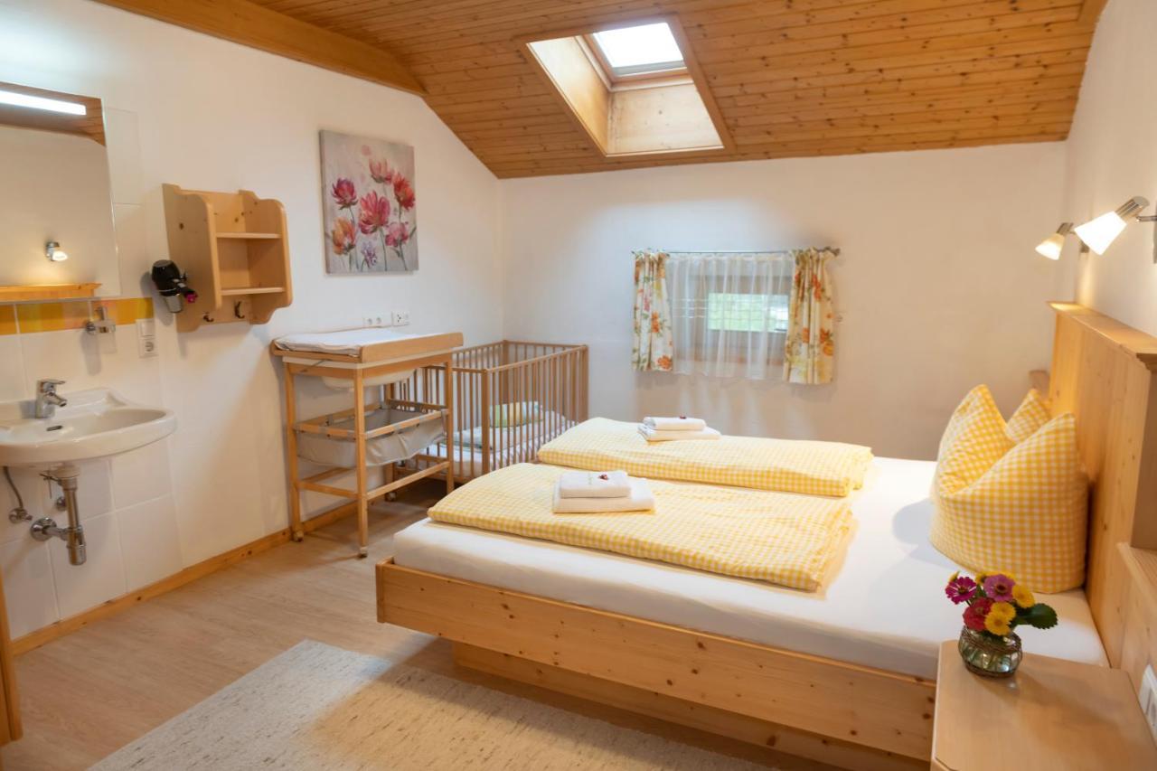 Hartlhof Urlaub Am Baby- Und Kinderbauernhof Niederau Dış mekan fotoğraf