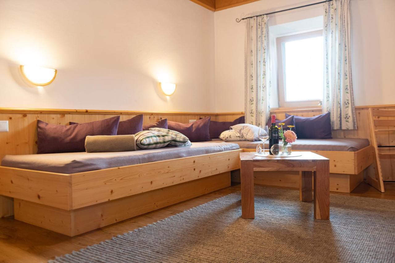 Hartlhof Urlaub Am Baby- Und Kinderbauernhof Niederau Dış mekan fotoğraf